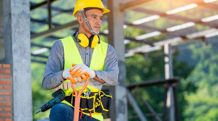 Professional gutter cleaning in Valmy, NV